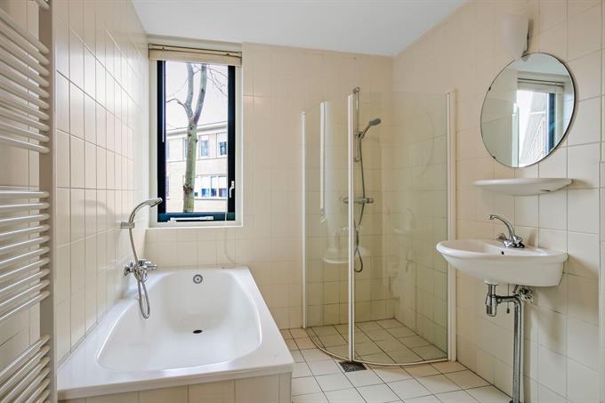 Zimmer bei Kraanbaan In Leiden