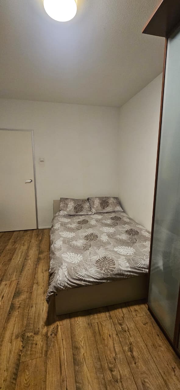 Kamer aan Loenermark, Amsterdam 10