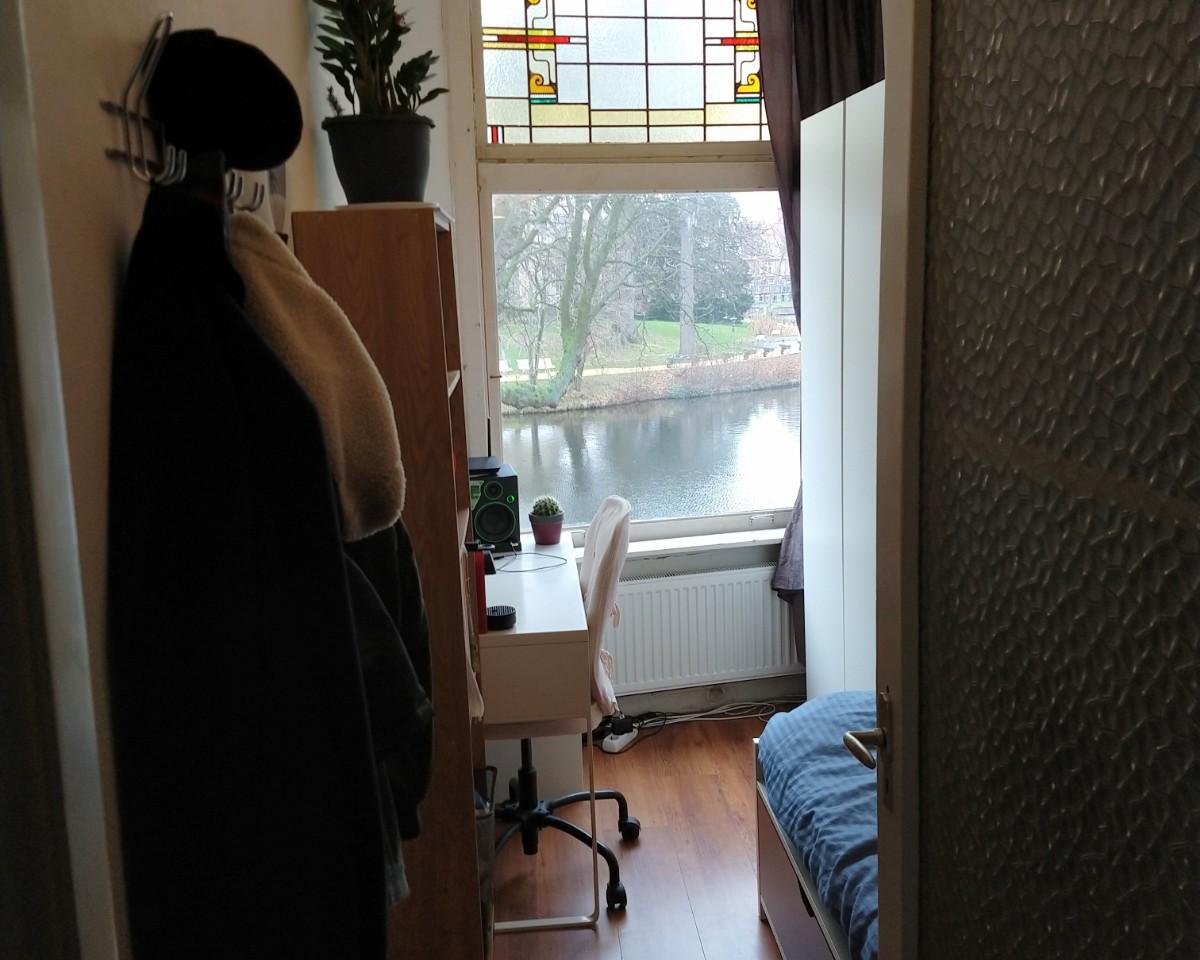 Kamer te huur in de Witte Singel in Leiden