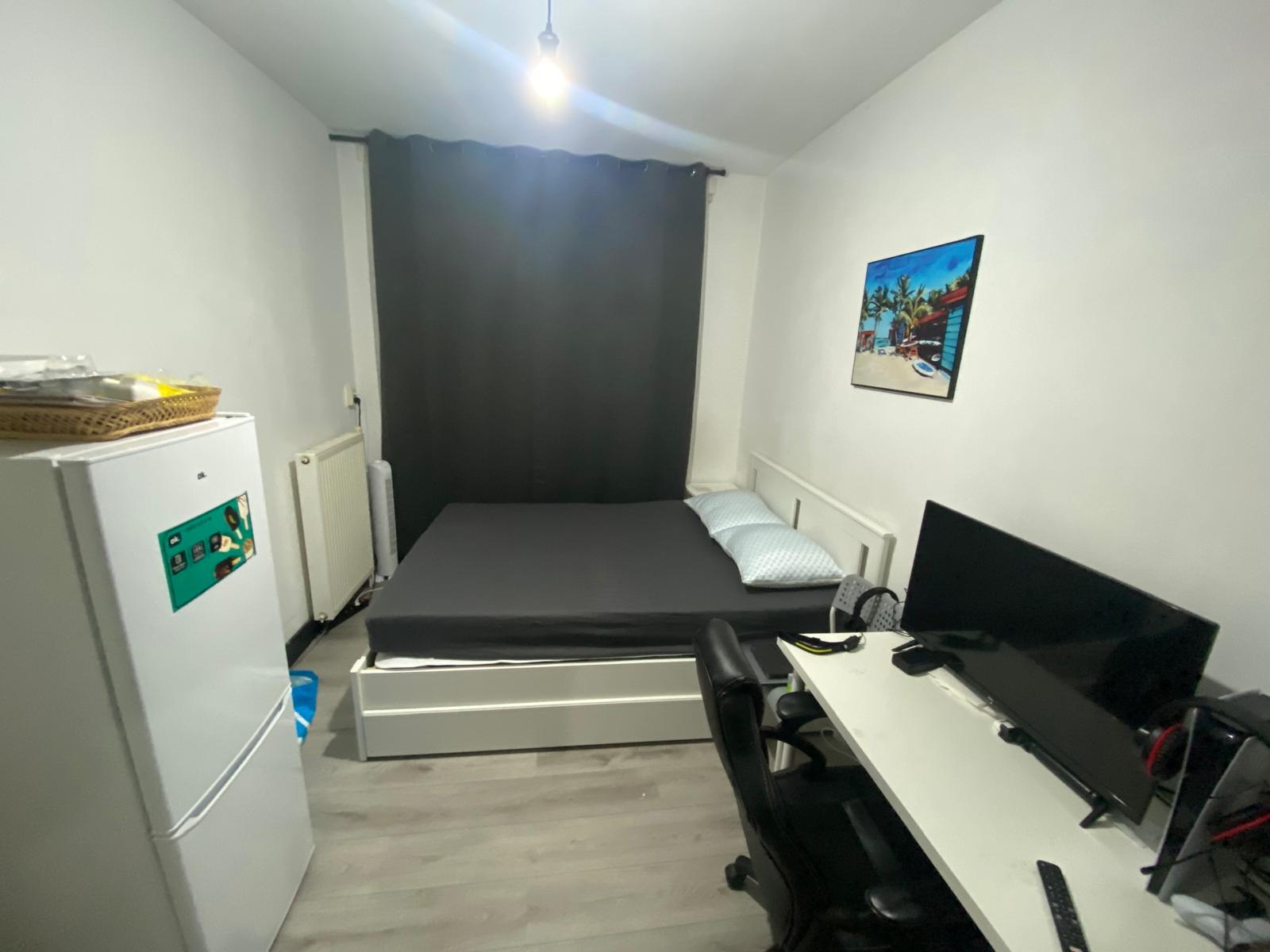 1-pièce studio et chambres de 13 m²