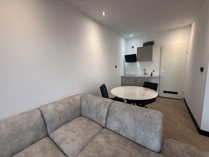 Studio bei Tollensstraat In Rotterdam