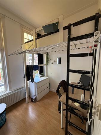 Zimmer bei H.W. Mesdagstraat In Groningen