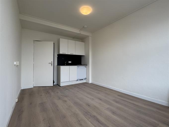 Zimmer bei W.A. Scholtenstraat In Groningen