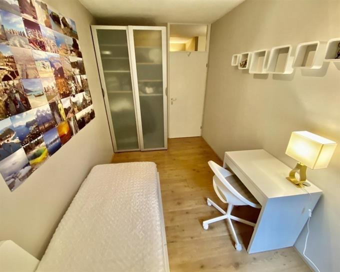 Zimmer bei Coolsestraat In Rotterdam