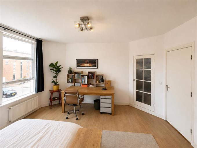 Zimmer bei Laan van Meerdervoort In Den Haag