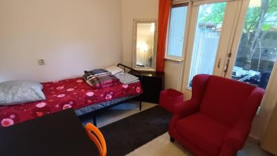 Room for rent 900 euro Zwaluwstraat, Amsterdam