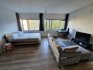 Room for rent 1123 euro Van Heenvlietlaan, Amsterdam