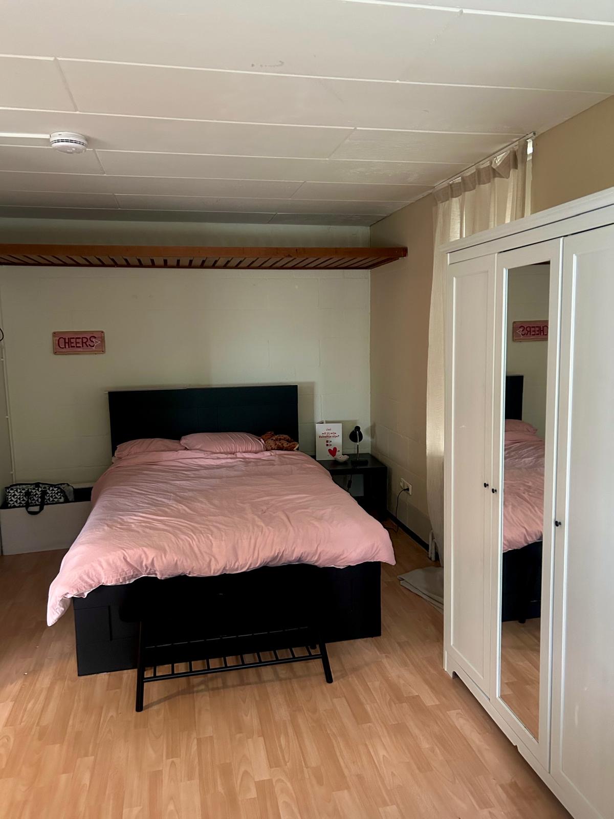 Kamer te huur in Enschede – Calslaan – foto 3