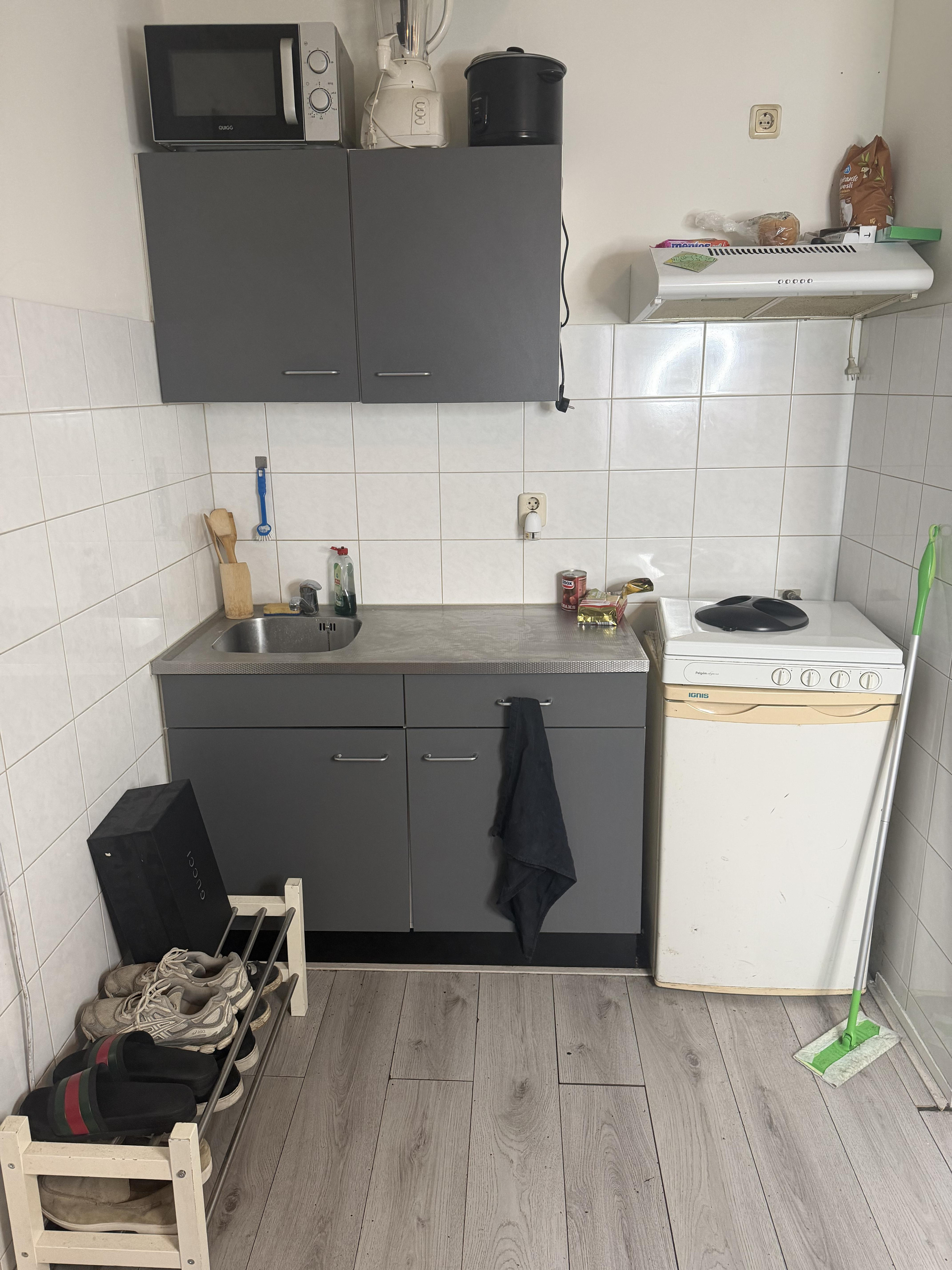 Kamer aan Folkingestraat, Groningen 6