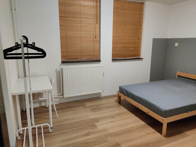 Zimmer bei Schelluinenstraat In Amsterdam