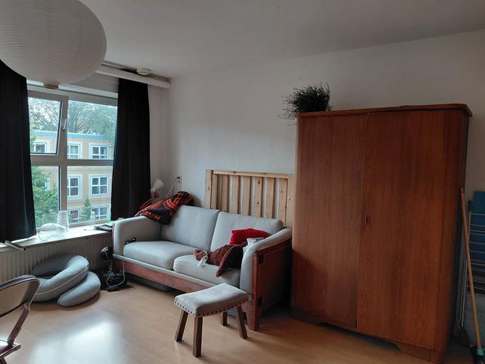 Zimmer bei Korvezeestraat In Delft