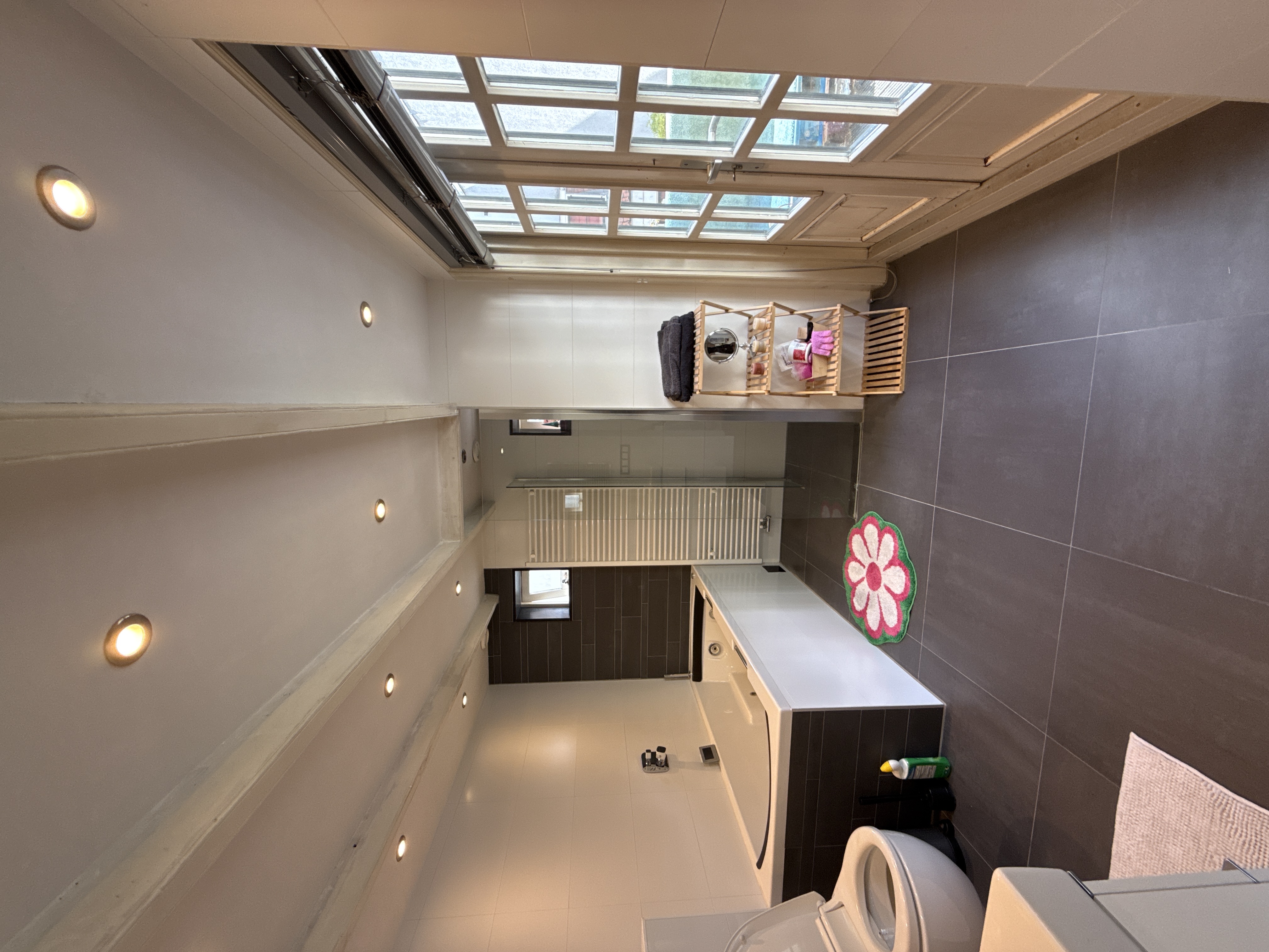 Kamer aan Spuistraat, Amsterdam 5