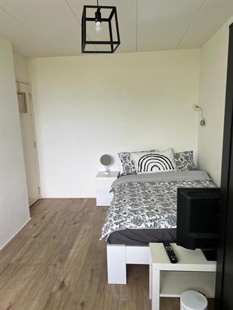 Zimmer bei Ruys de Beerenbrouckstraat In Amsterdam