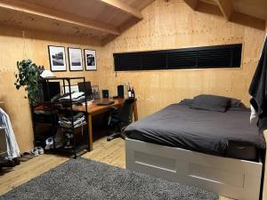 Room for rent 950 euro Admiraal De Ruijterweg, Amsterdam