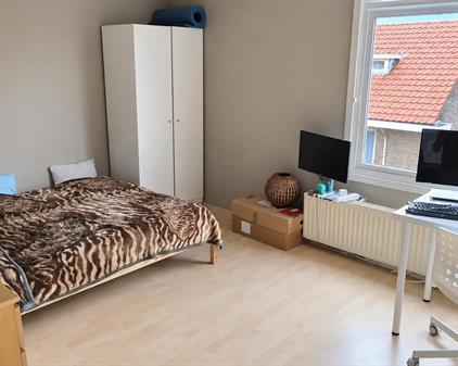Room for rent 875 euro Boele van Hensbroekstraat, Den Haag