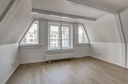 Room for rent 1050 euro Koningsplein, Amsterdam