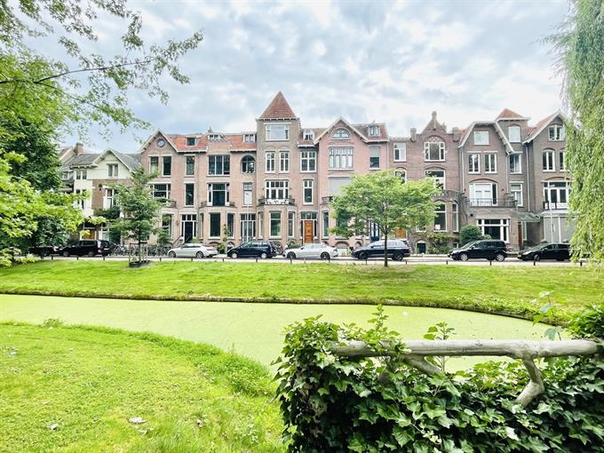 Kamer in Utrecht, Wilhelminapark op Kamernet.nl: Luxe gerenoveerde stadsvilla (energielabel A+++)
