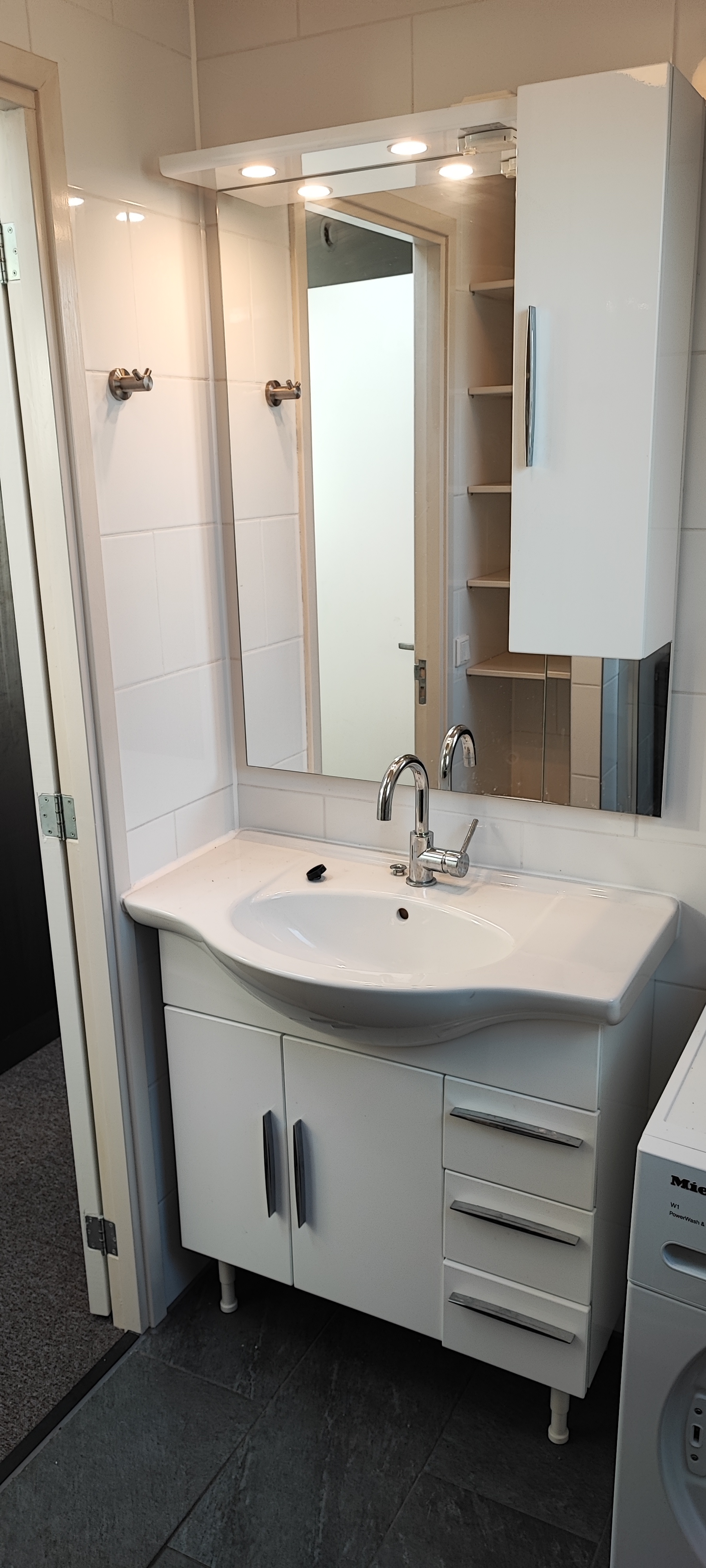 Kamer aan Ansinghlaan, Nieuwegein 7
