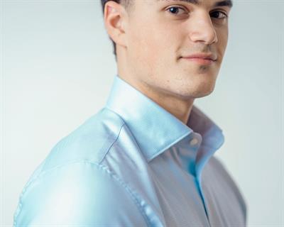 Tom
