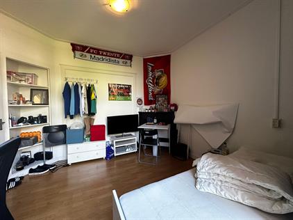 Kamer te huur 497 euro E. Thomassen a Thuessinklaan, Groningen