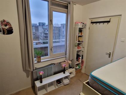 Room for rent 800 euro Parelstraat, Amsterdam