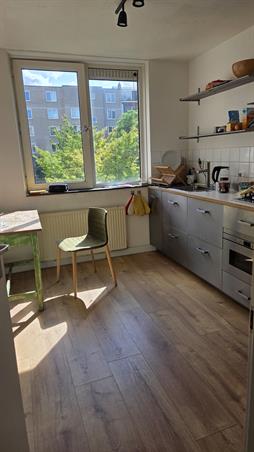Kamer in Amsterdam, Nieuwevaart op Kamernet.nl: Fijne kamer vlakbij het centrum van Amsterdam