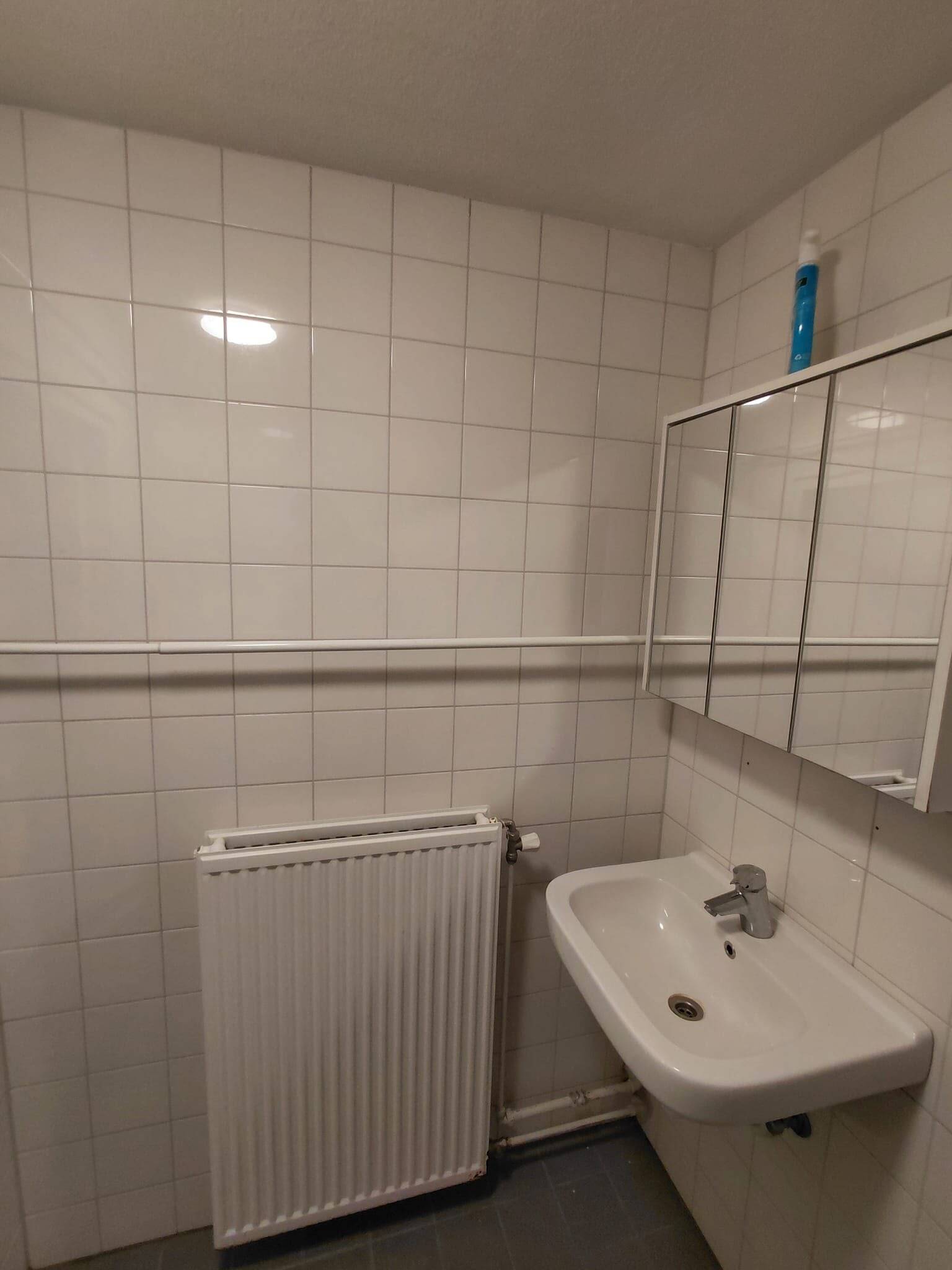 Kamer aan Danackers, Emmen 6