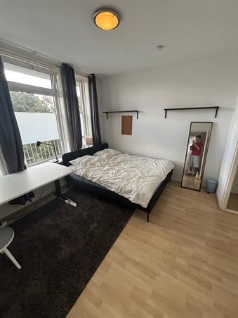 Zimmer bei Herman Robbersstraat In Rotterdam