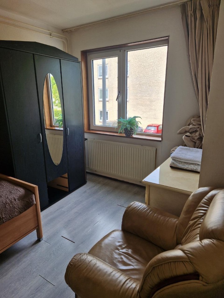 Kamer aan Overleg, Amsterdam 6