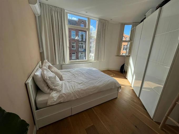 Wohnung bei Witte de Withstraat In Amsterdam