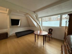 Room for rent 795 euro Lange Jufferstraat, Utrecht