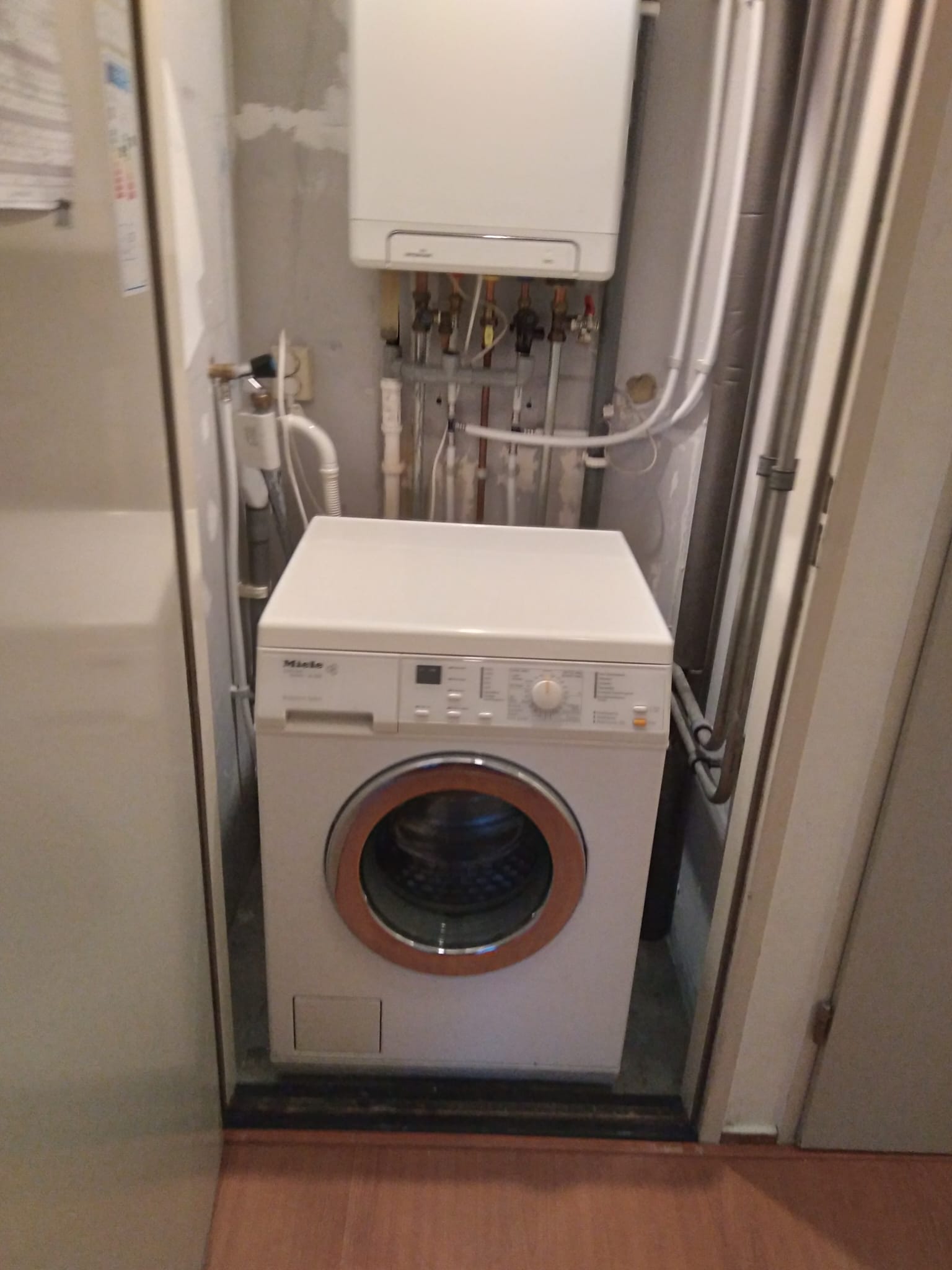 Kamer aan Kruidenhof, Diemen 7