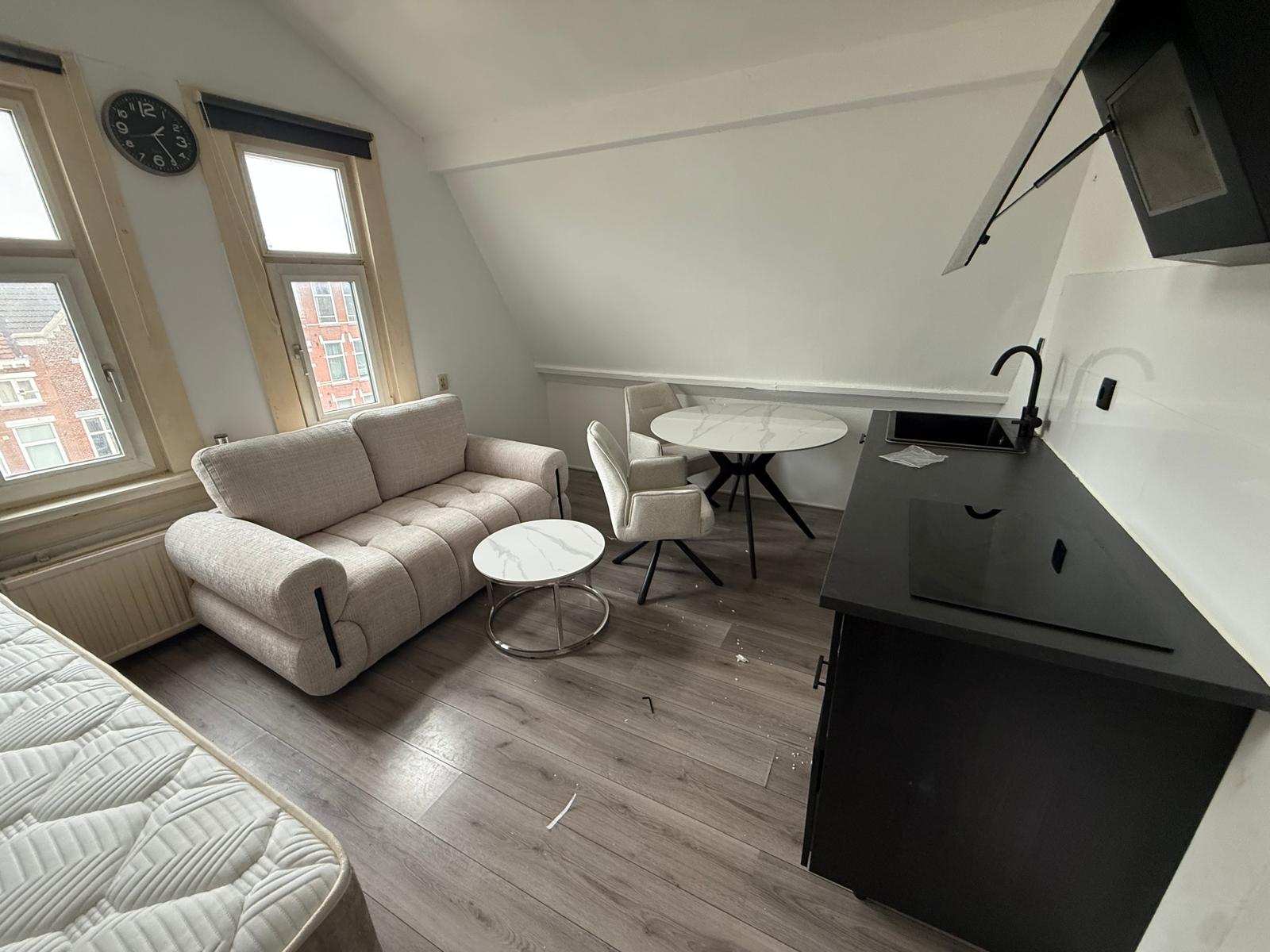 Studio te huur in Rotterdam – Schiedamseweg – foto 3