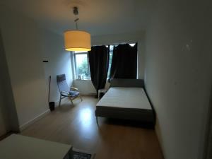 Room for rent 802 euro Van Heutszstraat, Den Haag