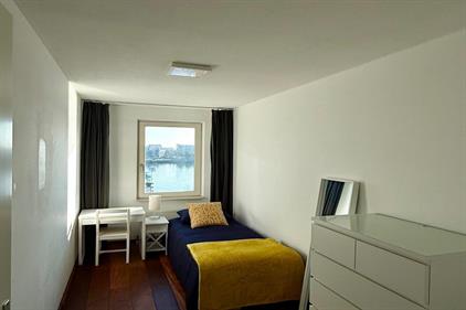 Room for rent 1300 euro Maashaven N.z., Rotterdam