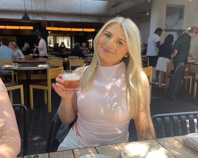 Zoe