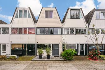 Appartement te huur 1800 euro Rhijnestein, Landsmeer