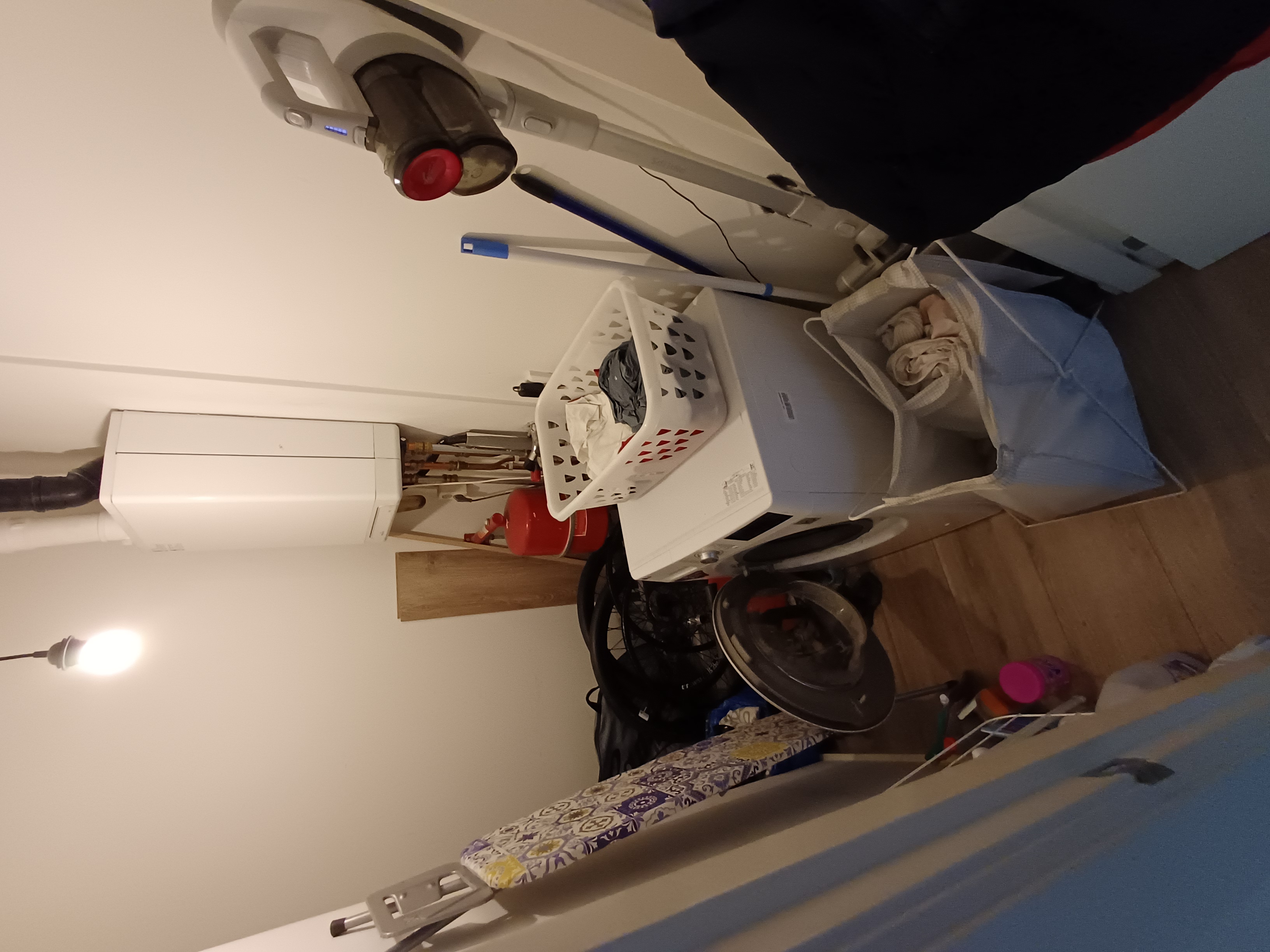 Kamer aan Swammerdamstraat, Amsterdam 10