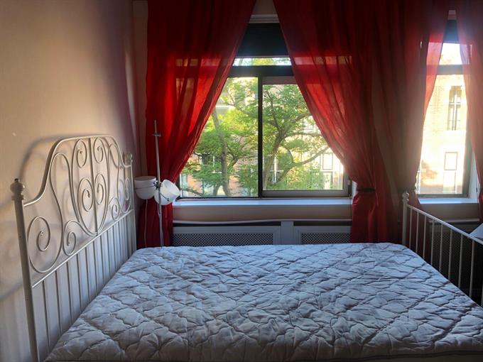 Kamer in Den Haag, Van der Haerstraat op Kamernet.nl: Beautiful room close to the Hague Central Station 