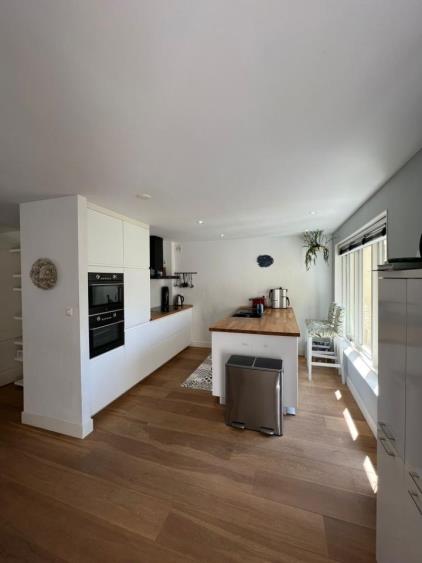 Kamer te huur 1500 euro Springweg, Utrecht