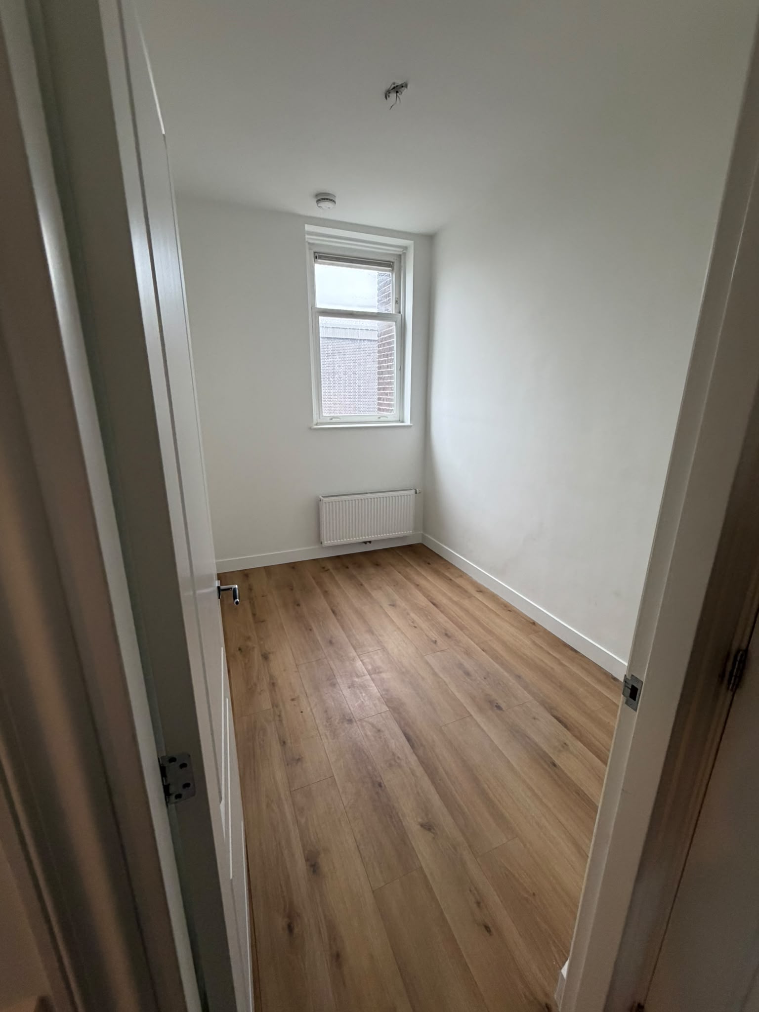 Kamer aan Nieuwe Binnenweg, Rotterdam 8