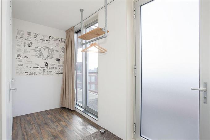 Zimmer bei Maashavenstraat In Rotterdam