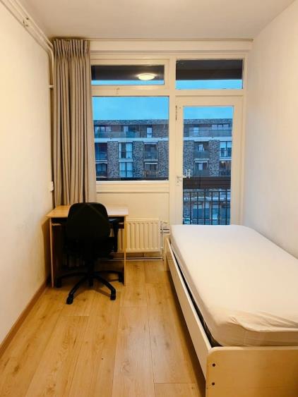 Room for rent 900 euro Haagbeuklaan, Amstelveen