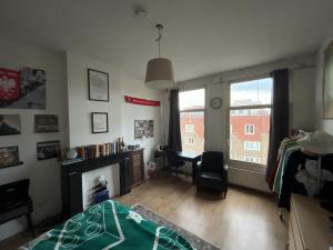 Room for rent 950 euro Admiraal De Ruijterweg, Amsterdam