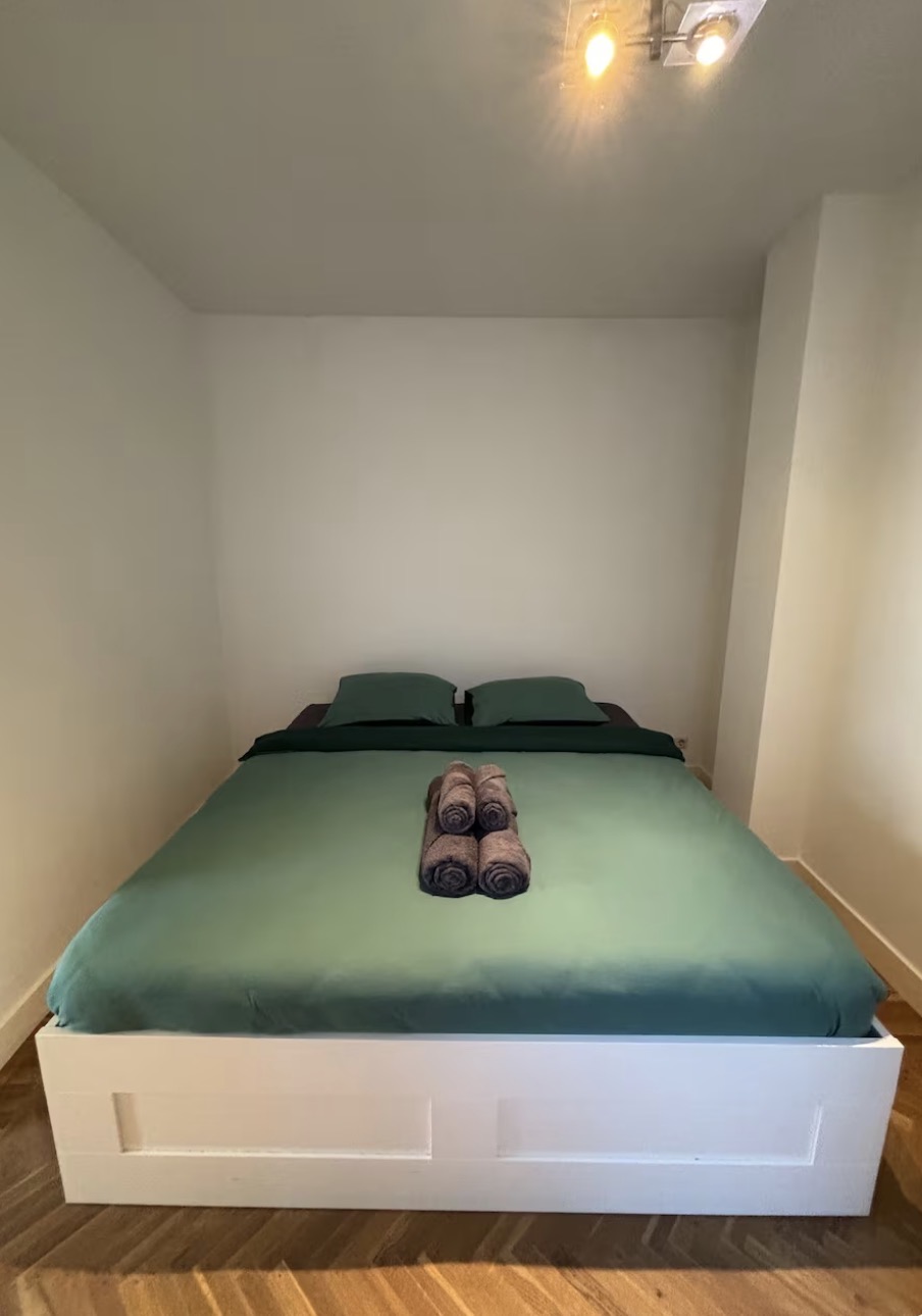 Appartement aan Keizerstraat, Den Haag 6