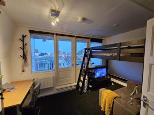 Room for rent 425 euro Meeuwerderweg, Groningen