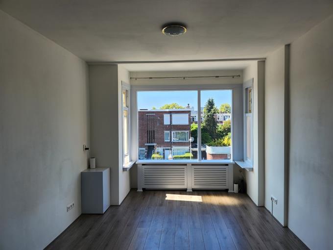 Zimmer bei Damasstraat In Den Haag