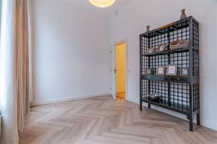 Kamer te huur 1140 euro Kneuterdijk, Den Haag
