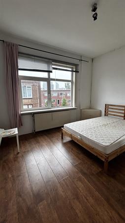 Zimmer bei Zwetstraat In Den Haag
