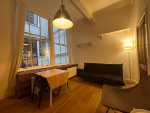 Studio for rent 1300 euro Herengracht, Amsterdam